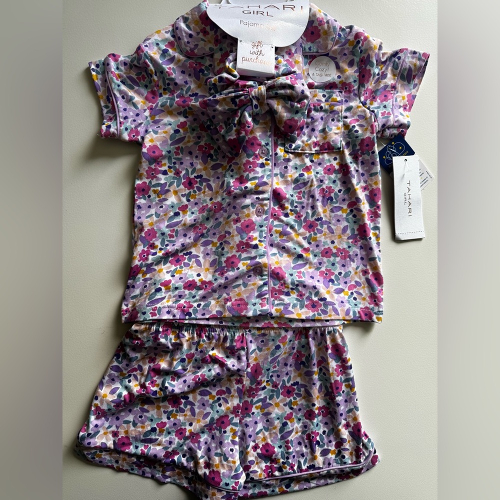 NWT Tahari Purple and Pink Girl’s Floral Pajama Set (SIZE: 5/6) - Picture 2 of 3